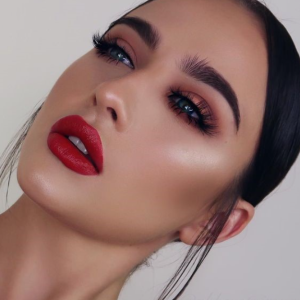 Pomegranate & Hibiscus Glow Facial